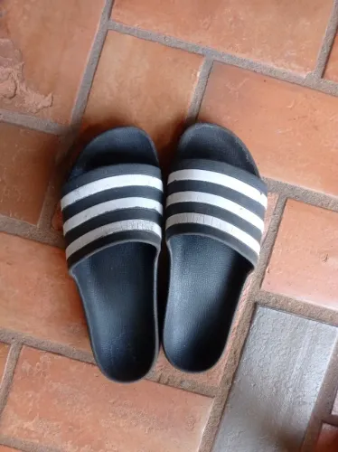 Chinelos adidas