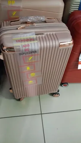 Bolsas malas e mochilas etc