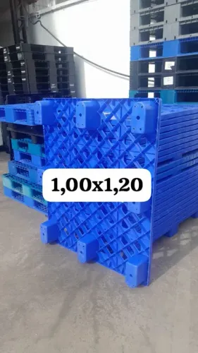 Paletes de pezinho reforçado 