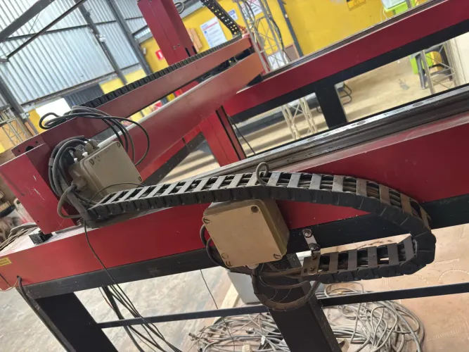 Vendo máquina route CNC 3 eixos