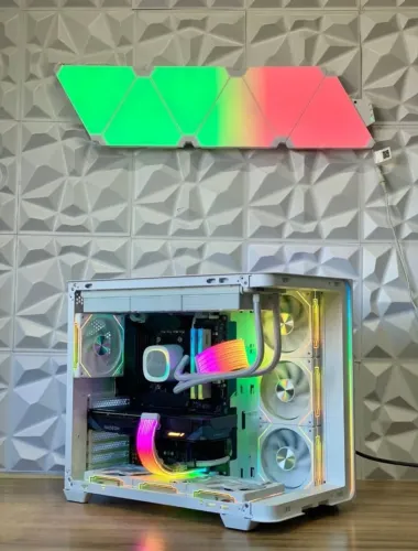 Pc Gamer Mais lindo da olx ryzen 5 5600 + RX 9060 XT Loja Tiger 