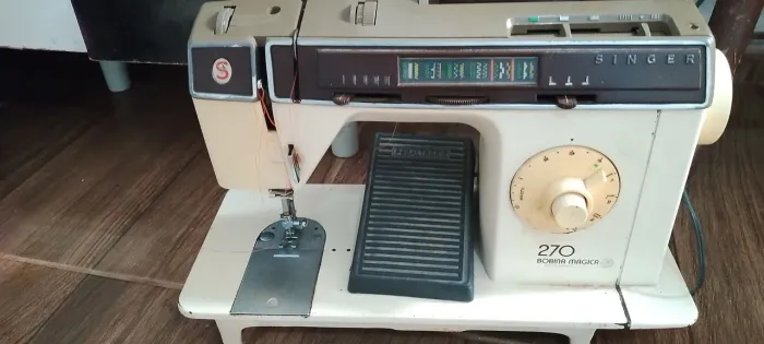 Máquina de costura