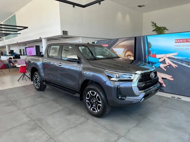 Hilux Srv zero quilômetro 