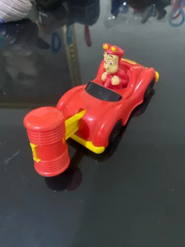 Carrinho/Miniatura do personagem Chapolin