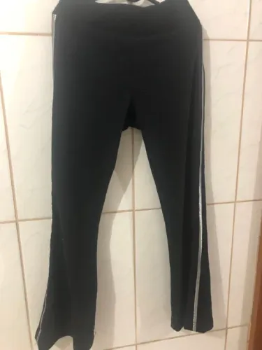 Calça feminina (M) Marca: Atroz