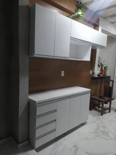 Cozinha planejada em mdf sob medida.