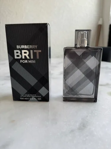 Perfume Burberry Brit for Him 100ml (aprox. 99% do total)