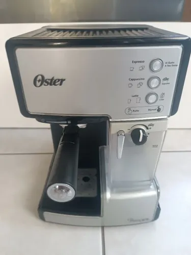 Máquina Café Expresso Oster Prima latte 220V