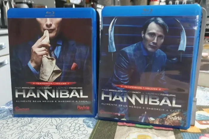 Blu-ray Hannibal 1ª Temporada - Vol. 1 e 2 (4 Discos) Original