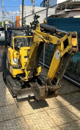 Mini escavadeira Yanmar SV08