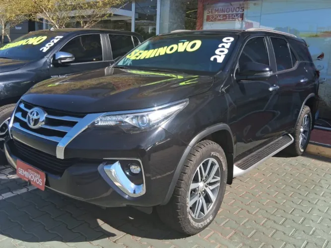 Toyota Hilux SW4 SRX 4X4 2.8 TDI 16V Dies. Aut. 2020