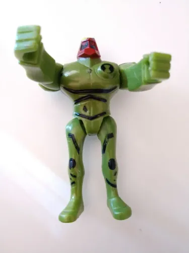 Boneco Ben 10 - Figura de Ação diamante