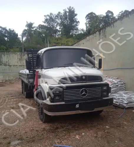 MB 1118 ANO 1988 CARROCERIA 8,50M