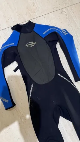 Neoprene surf Mormai tamanho 11 a 13