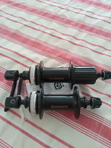 Cubo bicicleta shimano 32 furos centerlock 