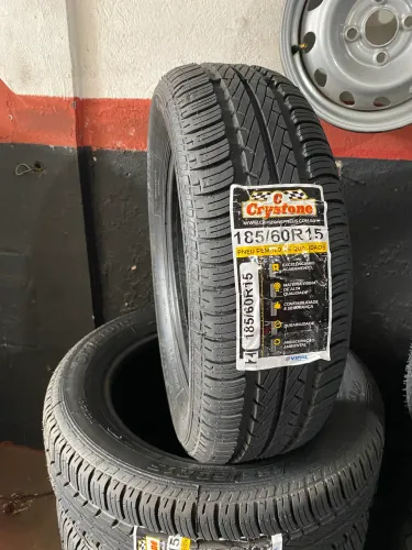 Pneu Crystone 185/60 R15 remolde (borracha vipal 100%)
