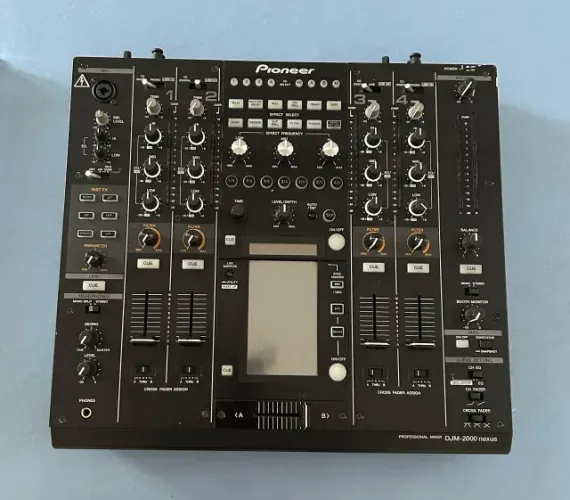 【Pioneer DJM-2000】パイオニアDJミキサー☆DJM-2000 プロDJ/クラブ向けプロフェッショナル・パフォーマンスDJミキサー