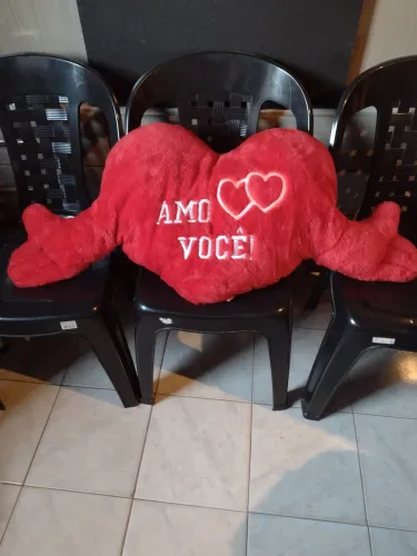 Coração de pelúcia gigante