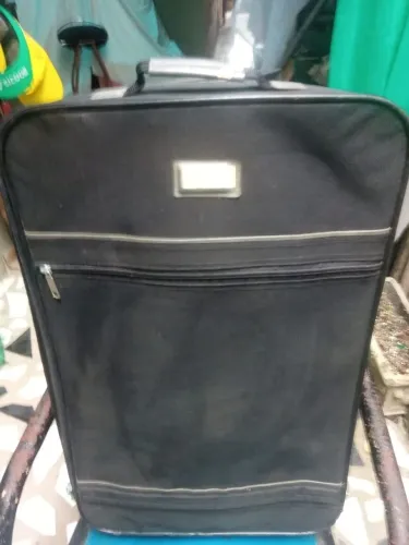 R$100 Mala de viagem 15kg