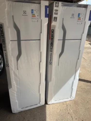 Geladeira Electrolux DC35