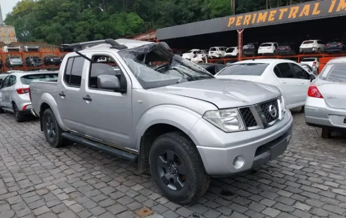 Sucata Nissan Frontier 2.5 diesel 172cv 2008 a 2012 Peças