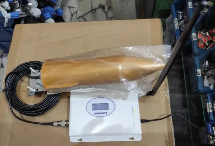 0711 KIT Repetidor Celular 4g Pro Fullband 70db vivo oi claro tim 900mhz 1800mhz 2600mhz