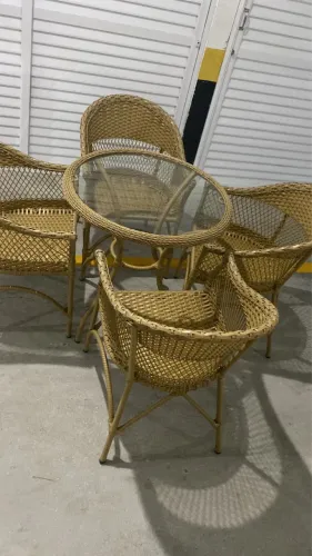 Mesa de fibra sintética 