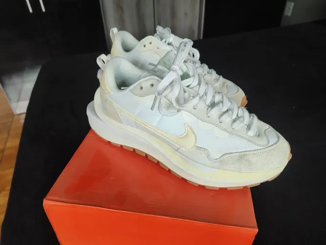 Tênis Nike Sacai