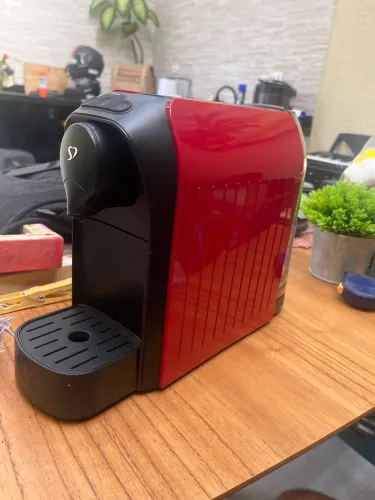 Máquina de café expresso 3 corações