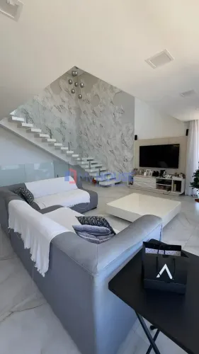 Casa de Altíssimo Padrão à Venda no Condomínio Reserva Brisa do Mar em Ilhéus  3 Quartos, 