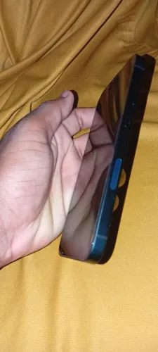 iPhone 13 128GB á venda! 2.000 funcionando tudo perfeitamente bom estado de conservação!