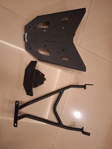SUPORTE PARA BAÚ DA X-MAX 250 2024 ( USADO )