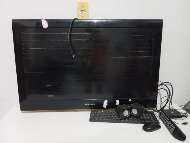 TV Samsung LCD 37? Full HD - Modelo LN37B530P2R