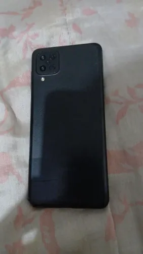 vendo celular A12 32gb 125A tela sem um trinco top de celular 