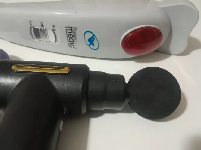 Conjunto de Massageador 220volt e o outro carrega Usb