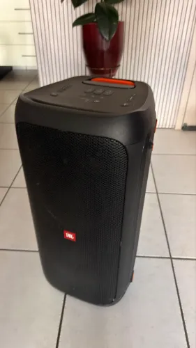 Caixa Partybox 310 JBL