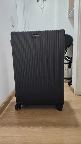 Mala De Viagem Grande 32 Kg Em Policarbonato Suécia Maloa Preto