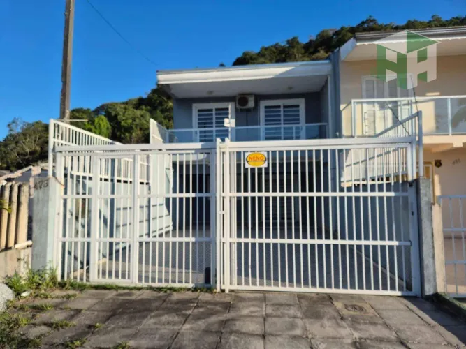 Sobrado para locação mensal no centro de Matinhos/PR