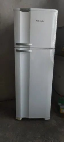 Geladeira Eletrolux Dúplex Frost Free! Branca 110 volts/ 346 litros
