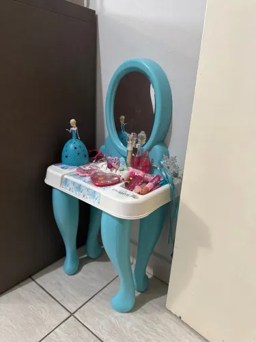 Penteadeira de brinquedo frozen