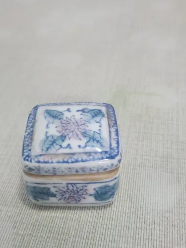 Mini porta joia antigo