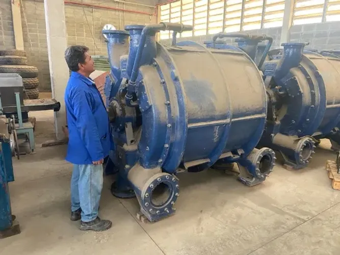VENDO BOMBA DE VACUO NASH MODELO H-5308 A