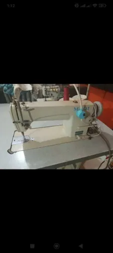 Máquina costura reta industrial