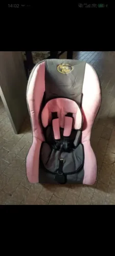 Cadeirinha e assento de carro