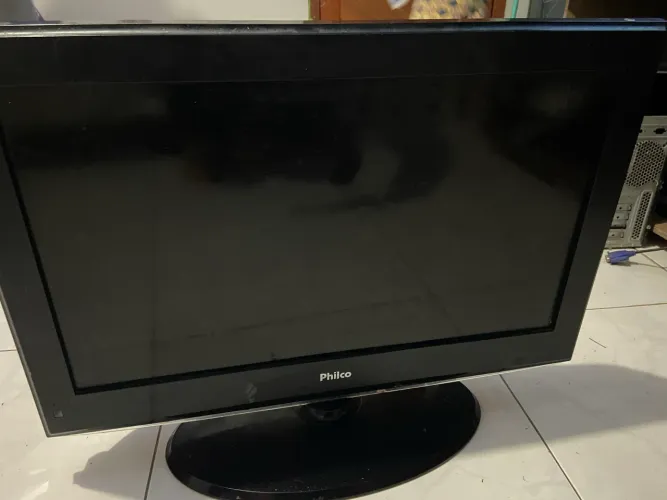 Vendo monitor serve como tv também