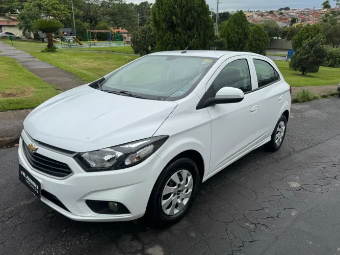 Chevrolet Onix Hatch LT 1.0 8V Flex Mec. 4P 2018