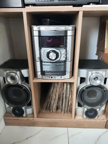 Rádio Sony mhc gn660