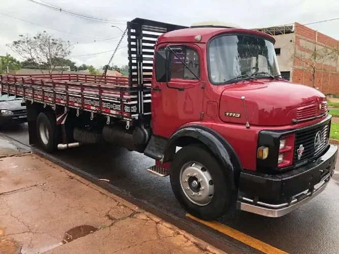 Caminhão 1113 ano 79