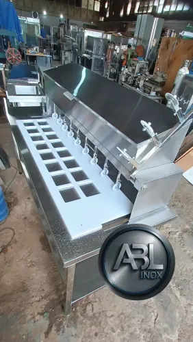 Maquina de modelar pastel inox