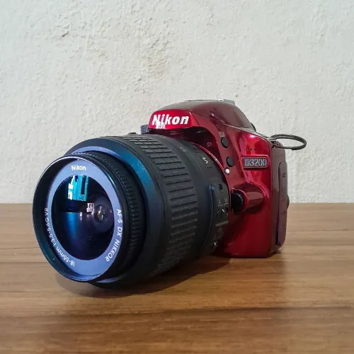 Nikon D3200 corpo + lente